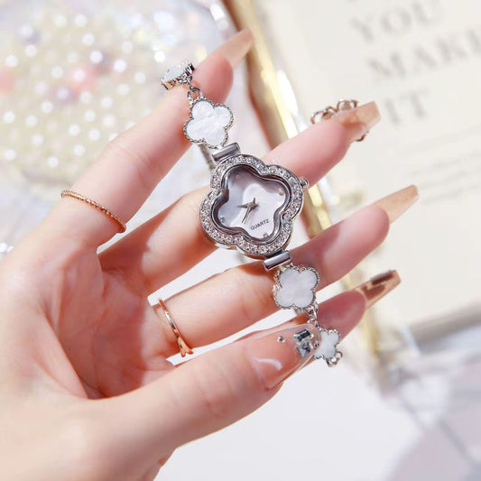 Montre Van Cleef pour femme