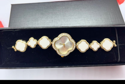 Montre Van Cleef pour femme